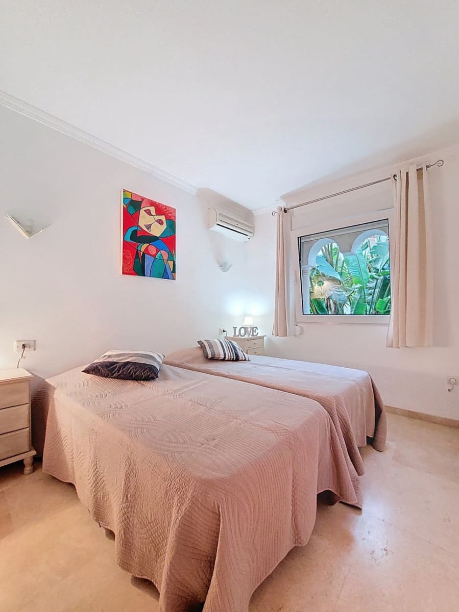 2 sovrum Villa till salu i Denia med pool garage - 309 000 € (Ref: 9363098)