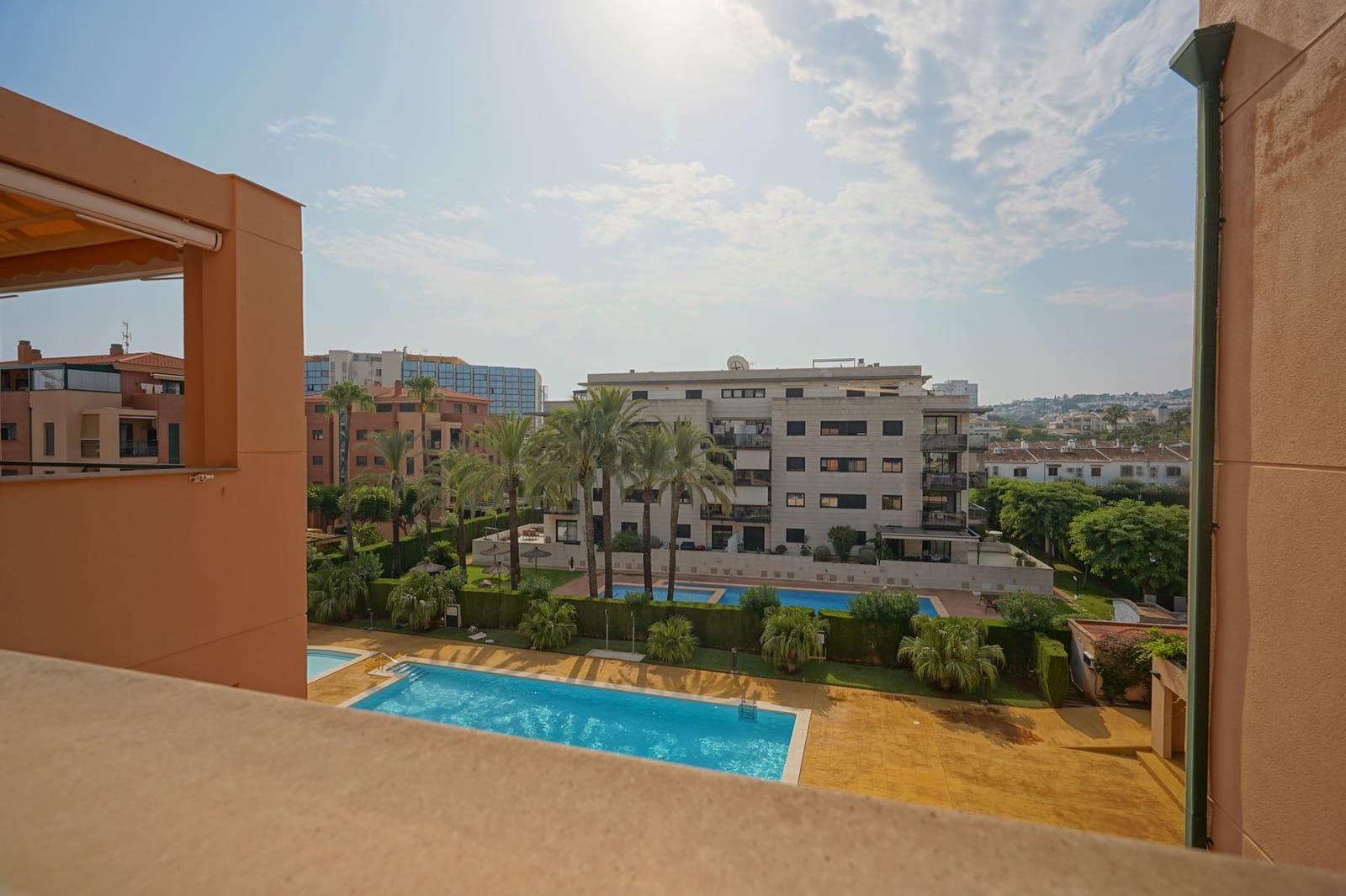 Apartamento de 3 habitaciones en Dénia en venta con piscina garaje - 420.000 € (Ref: 9372393)
