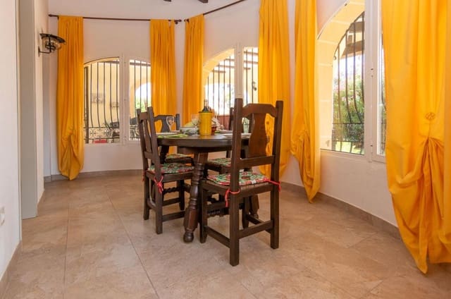 2 Zimmer Villa zu verkaufen in Les Bassetes - El Marjal, Dénia mit Pool Garage - 595.000 € (Ref: 9372394)