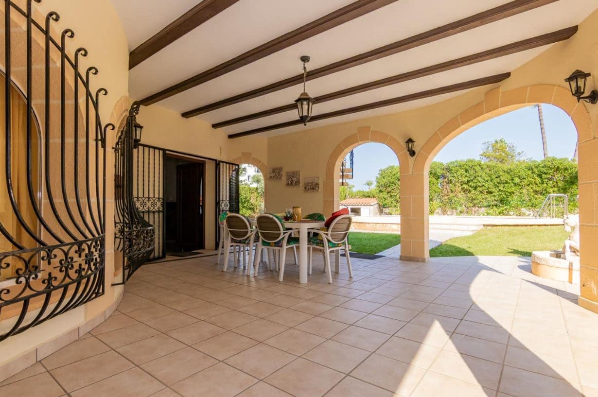 2 Zimmer Villa zu verkaufen in Denia mit Pool Garage - 595.000 € (Ref: 9372394)