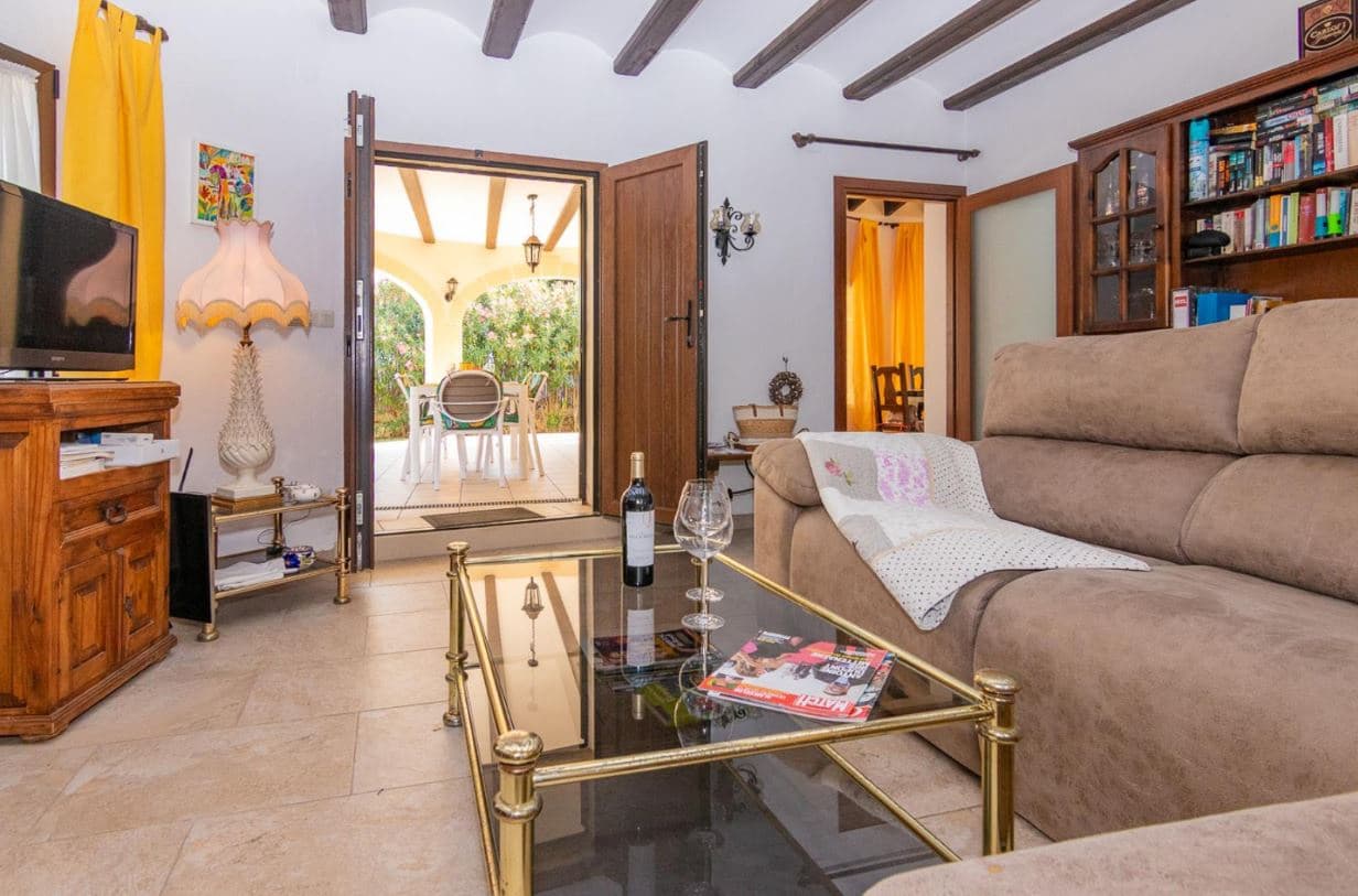 2 Zimmer Villa zu verkaufen in Denia mit Pool Garage - 595.000 € (Ref: 9372394)