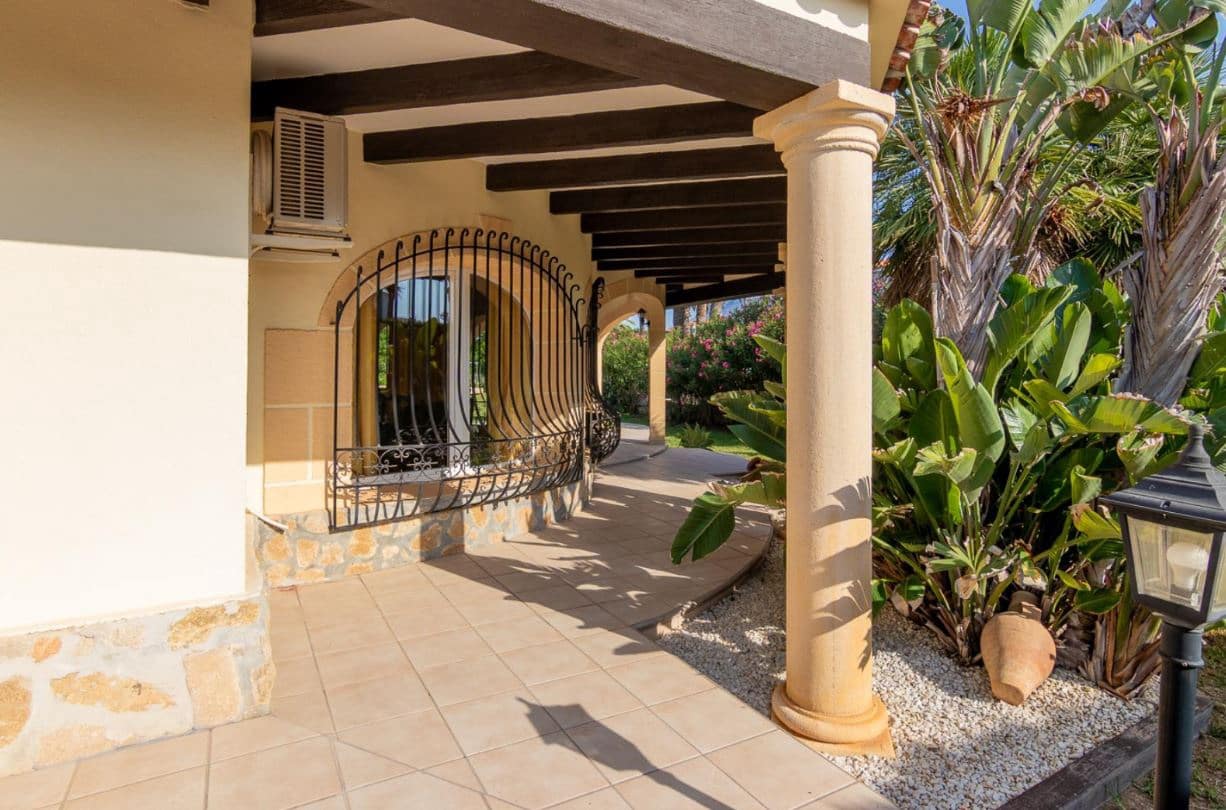 2 Zimmer Villa zu verkaufen in Denia mit Pool Garage - 595.000 € (Ref: 9372394)