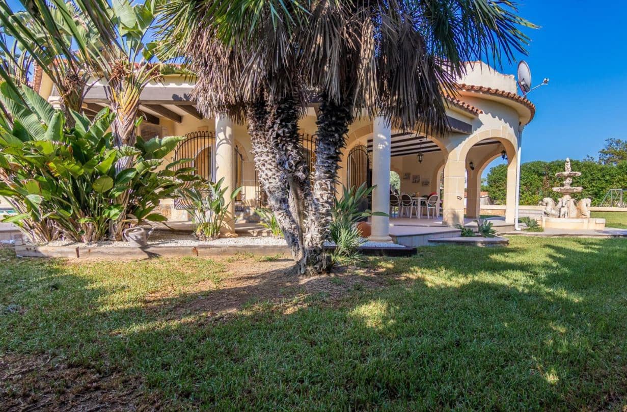 2 Zimmer Villa zu verkaufen in Denia mit Pool Garage - 595.000 € (Ref: 9372394)