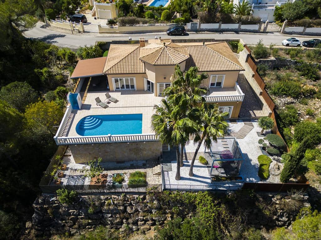 4 sypialnia Willa na sprzedaż w Denia z basenem garażem - 840 000 € (Ref: 9401319)