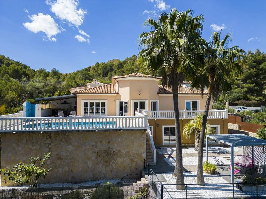 4 sypialnia Willa na sprzedaż w Denia z basenem garażem - 840 000 € (Ref: 9401319)