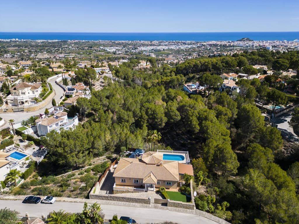 4 sypialnia Willa na sprzedaż w Denia z basenem garażem - 840 000 € (Ref: 9401319)