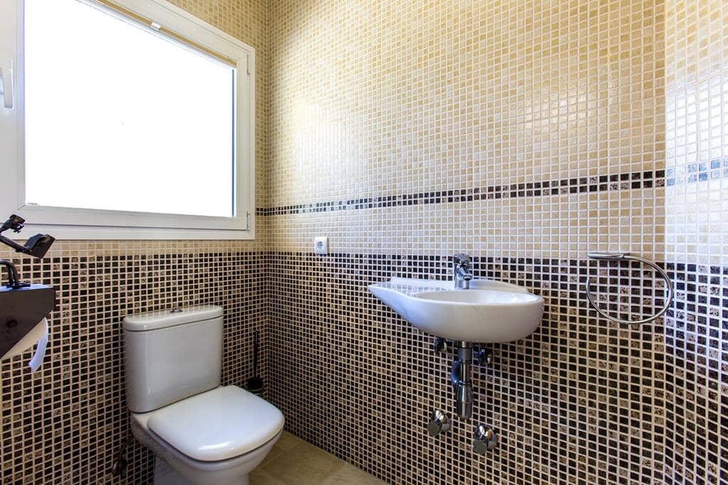 4 sypialnia Willa na sprzedaż w Denia z basenem garażem - 840 000 € (Ref: 9401319)