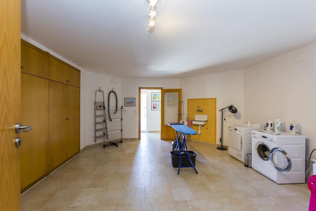 4 sypialnia Willa na sprzedaż w Denia z basenem garażem - 840 000 € (Ref: 9401319)