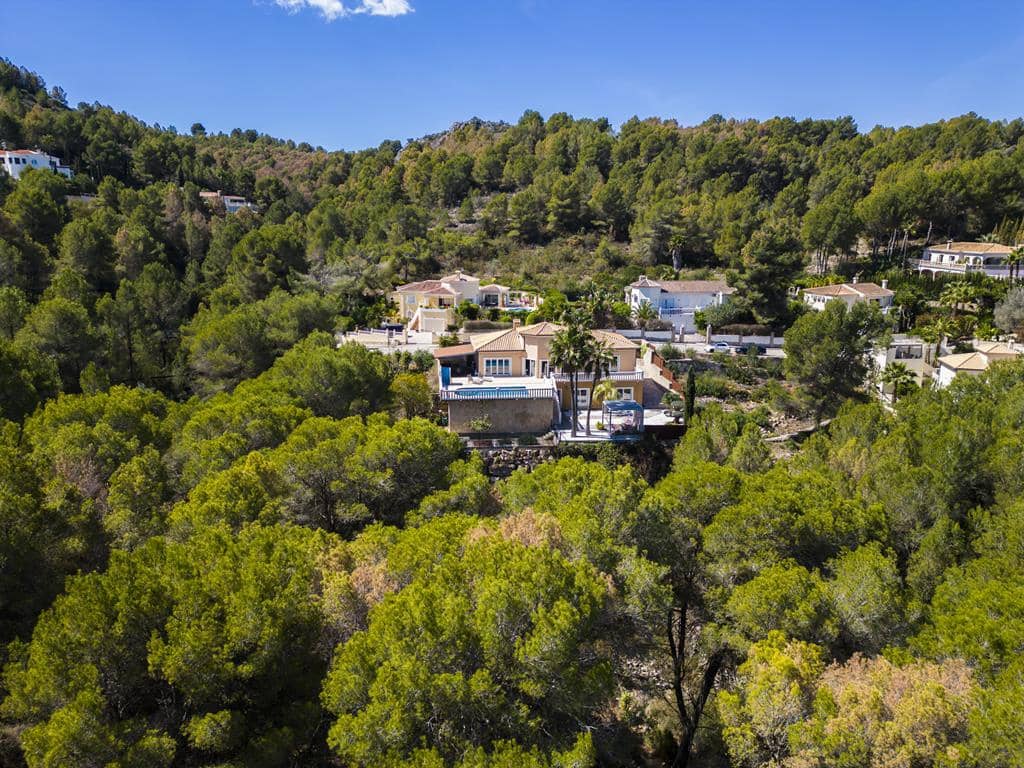 4 sypialnia Willa na sprzedaż w Denia z basenem garażem - 840 000 € (Ref: 9401319)