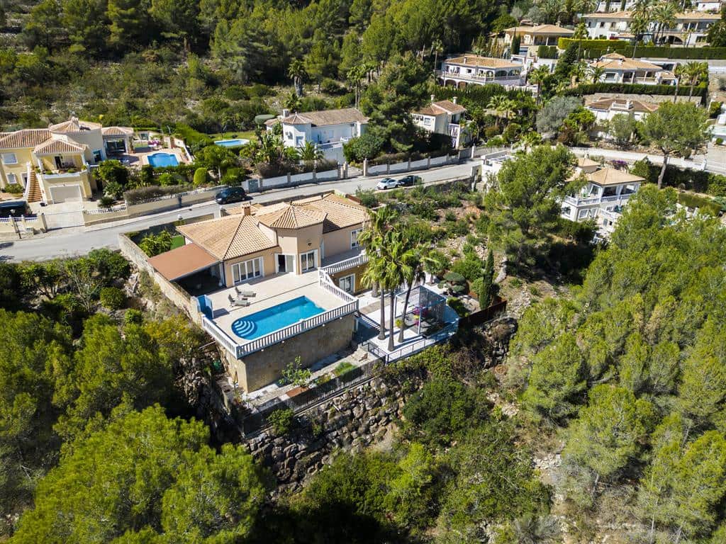 4 sypialnia Willa na sprzedaż w Denia z basenem garażem - 840 000 € (Ref: 9401319)