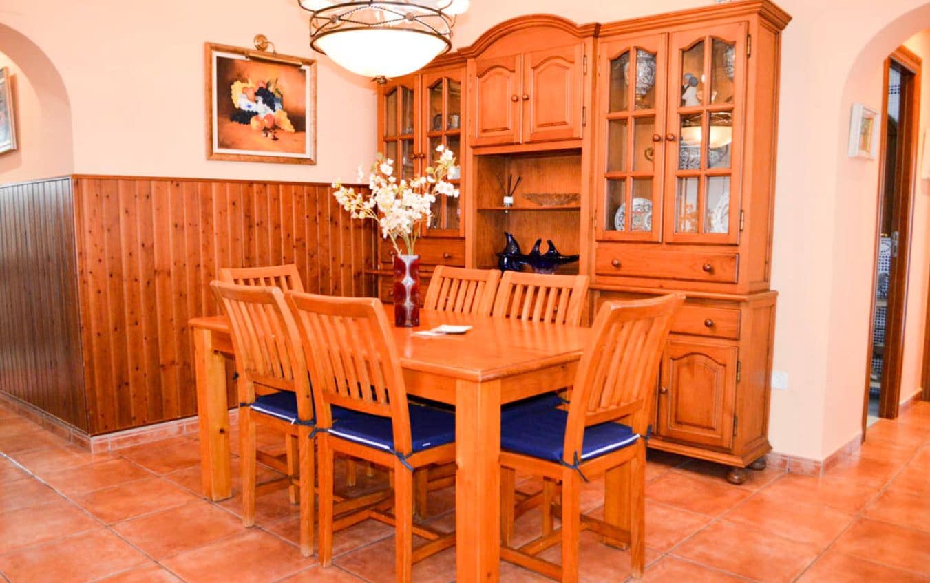 4 bedroom Villa for sale in Denia with pool garage - € 750,000 (Ref: 9401320)