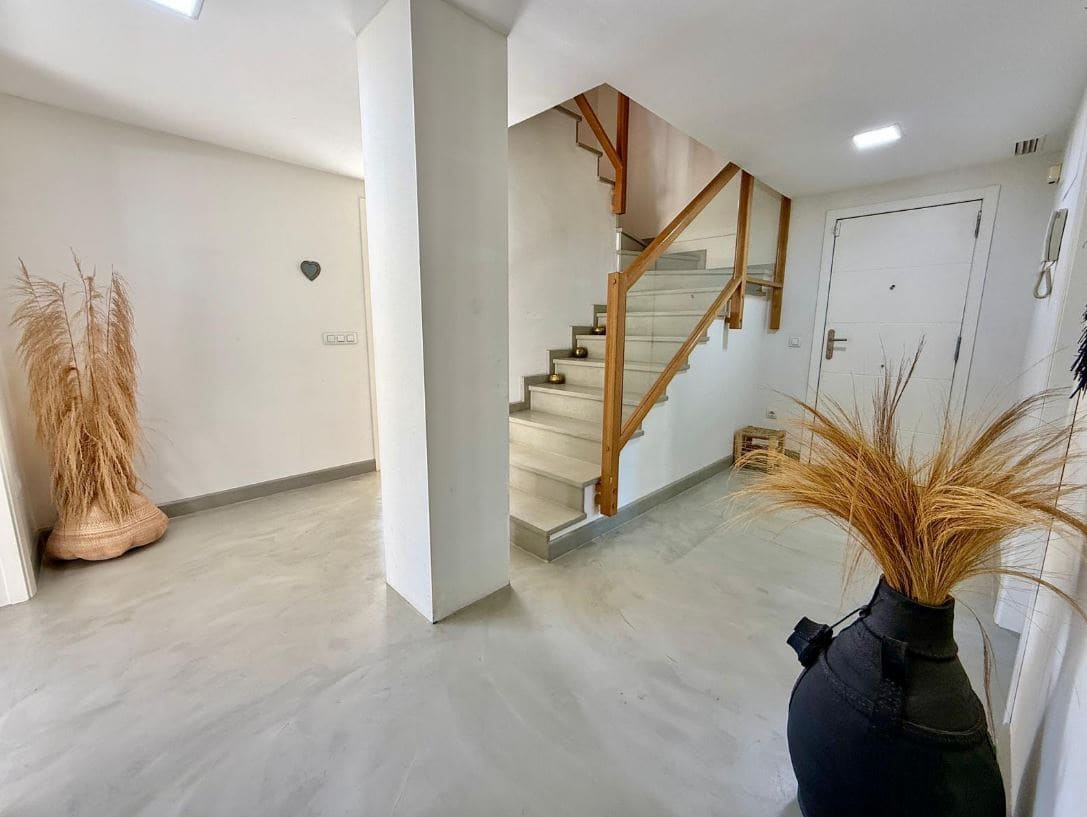 3 sovrum Takvåning till salu i Denia med garage - 495 000 € (Ref: 9412863)