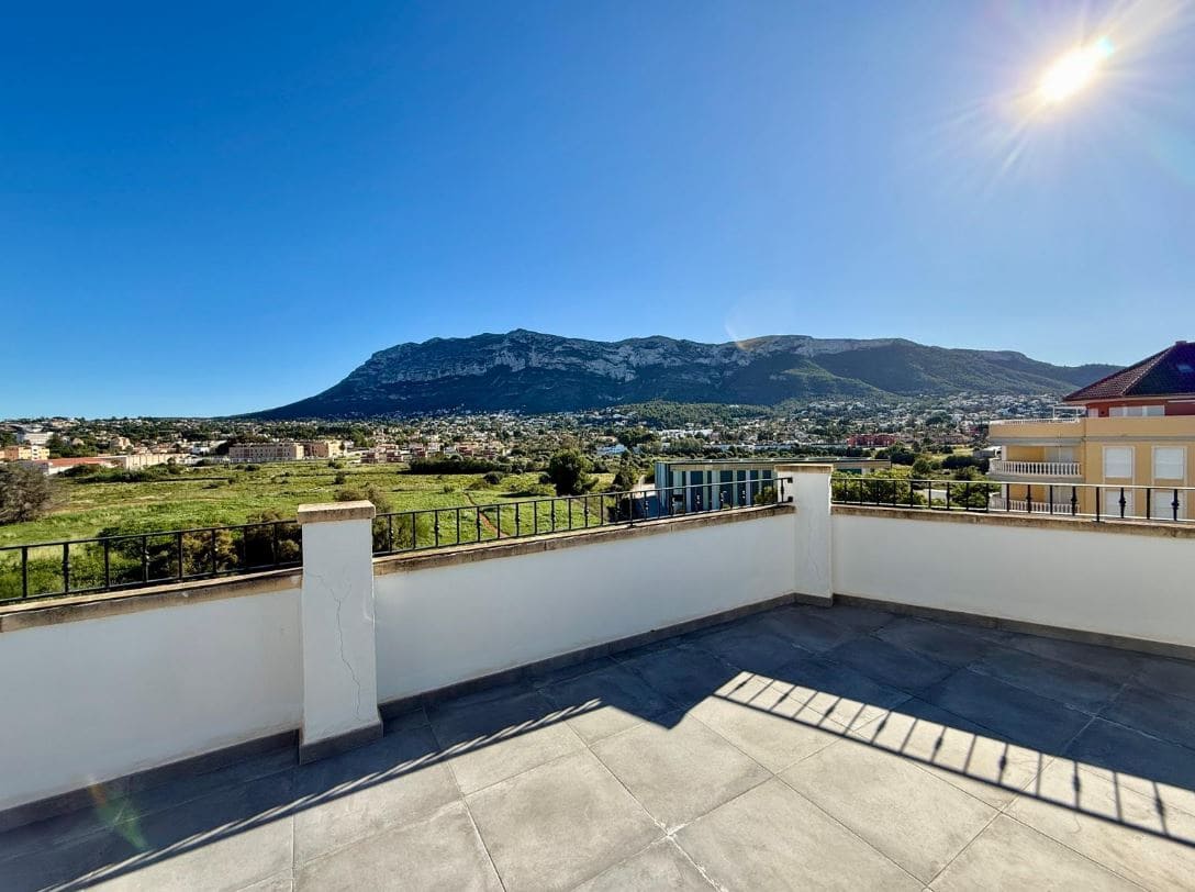 3 sovrum Takvåning till salu i Denia med garage - 495 000 € (Ref: 9412863)