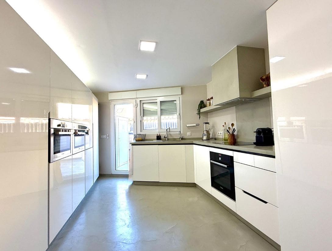 3 sovrum Takvåning till salu i Denia med garage - 495 000 € (Ref: 9412863)