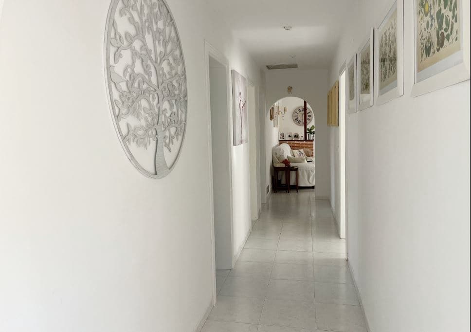 6 bedroom Villa for sale in Denia with pool garage - € 499,900 (Ref: 9481467)