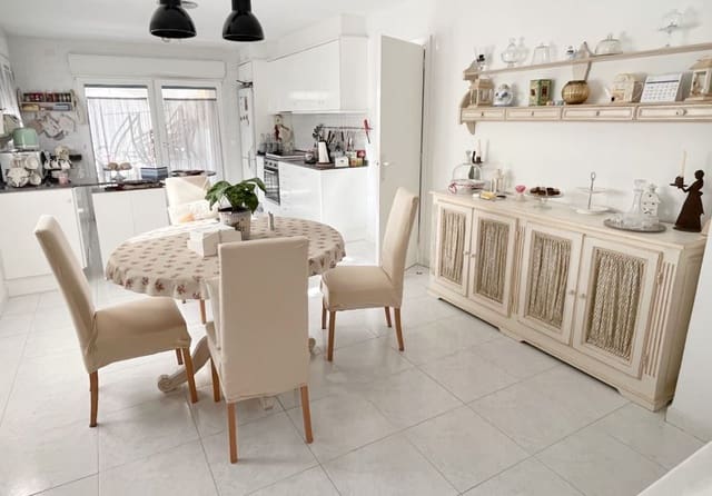 6 Zimmer Villa zu verkaufen in Dénia mit Pool Garage - 499.900 € (Ref: 9481467)