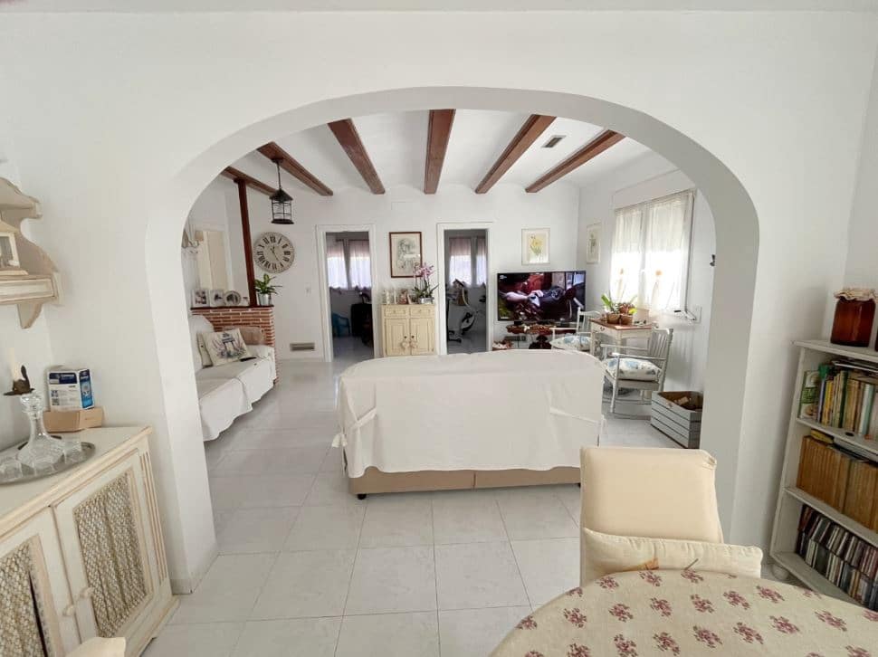 6 bedroom Villa for sale in Denia with pool garage - € 499,900 (Ref: 9481467)