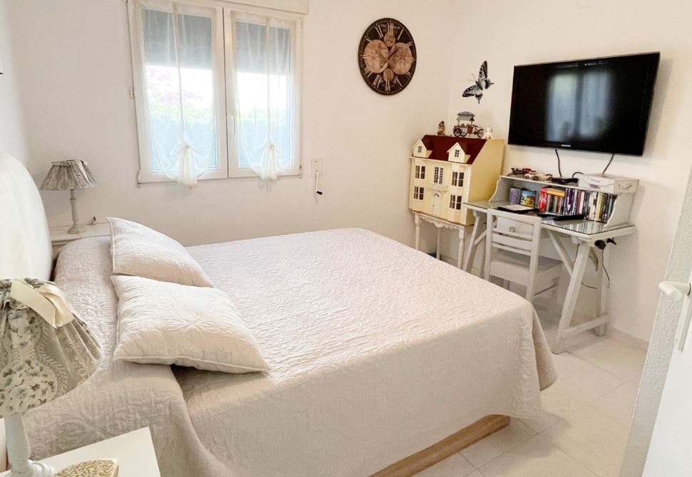 6 bedroom Villa for sale in Denia with pool garage - € 499,900 (Ref: 9481467)