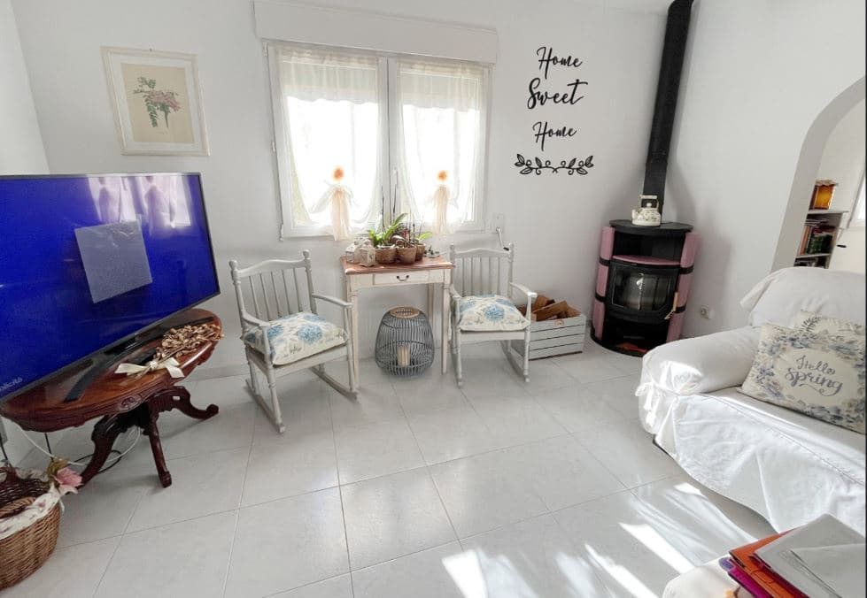 6 bedroom Villa for sale in Denia with pool garage - € 499,900 (Ref: 9481467)