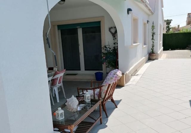 6 Zimmer Villa zu verkaufen in Dénia mit Pool Garage - 499.900 € (Ref: 9481467)