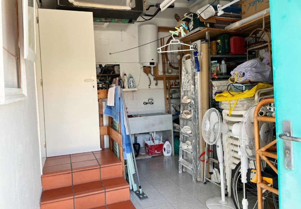 6 bedroom Villa for sale in Denia with pool garage - € 499,900 (Ref: 9481467)