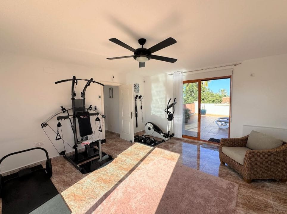 4 makuuhuone Huoneisto myytävänä paikassa Denia mukana uima-altaan 
autotalli - 790 000 € (Ref: 9528400)