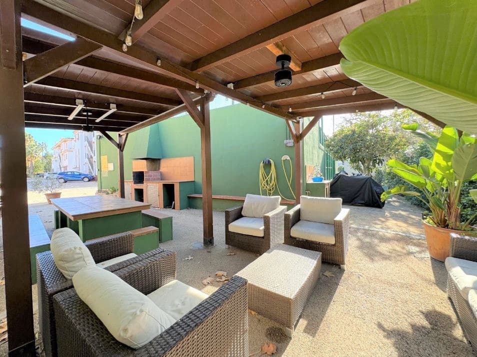 4 makuuhuone Huoneisto myytävänä paikassa Denia mukana uima-altaan 
autotalli - 790 000 € (Ref: 9528400)