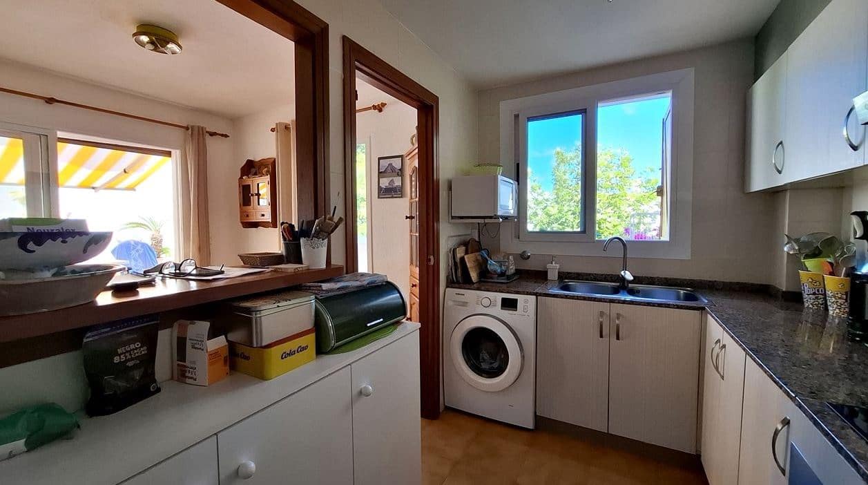 4 slaapkamer Appartement te koop in Denia met zwembad garage - € 475.000 (Ref: 9550417)