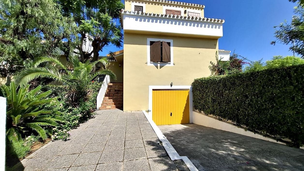 4 slaapkamer Appartement te koop in Denia met zwembad garage - € 475.000 (Ref: 9550417)