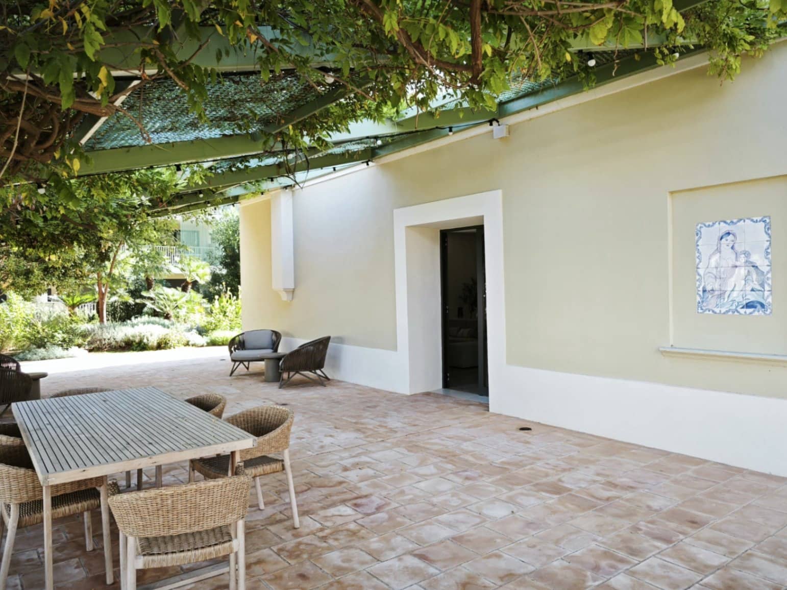 2 bedroom Apartment for sale in Denia with pool garage - € 419,000 (Ref: 9583428)