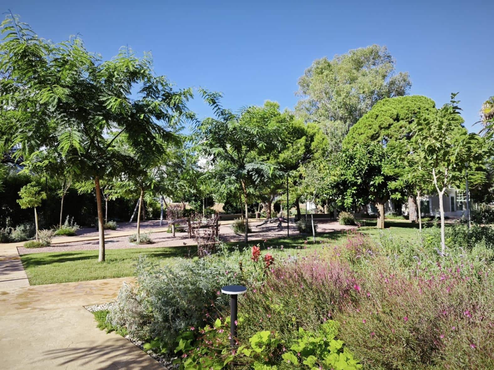 2 bedroom Apartment for sale in Denia with pool garage - € 419,000 (Ref: 9583428)