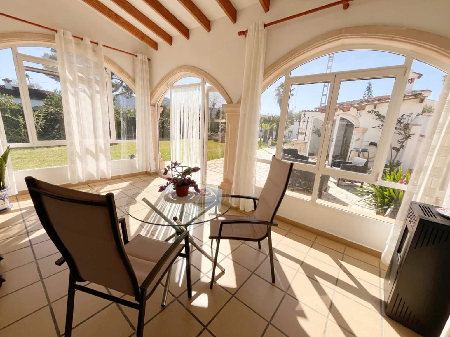 2 soveværelse Villa til salg i Denia med garage - € 430.000 (Ref: 9694100)