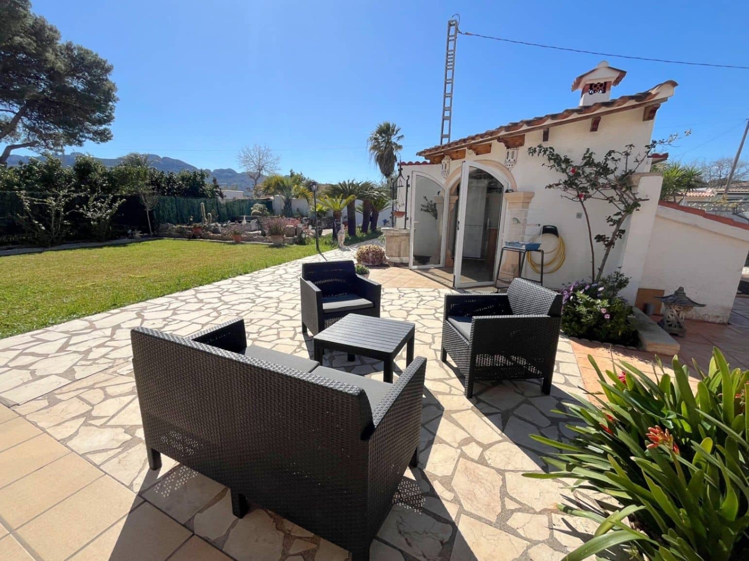 2 soveværelse Villa til salg i Denia med garage - € 430.000 (Ref: 9694100)