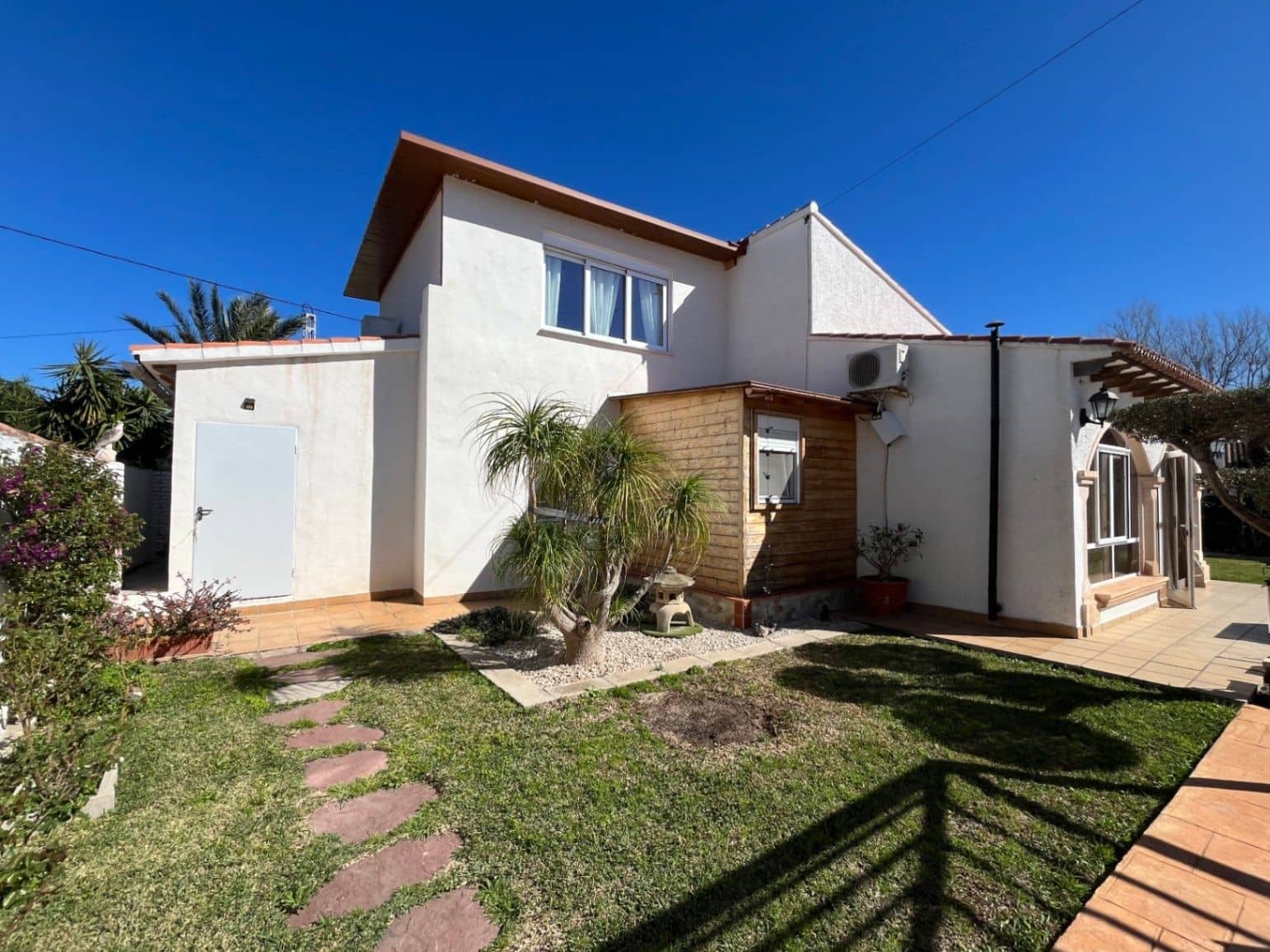 2 soveværelse Villa til salg i Denia med garage - € 430.000 (Ref: 9694100)