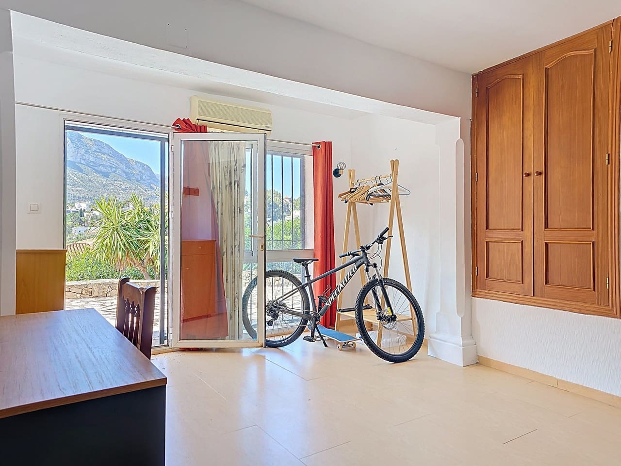 3 bedroom Villa for sale in Denia with pool garage - € 499,000 (Ref: 9713565)