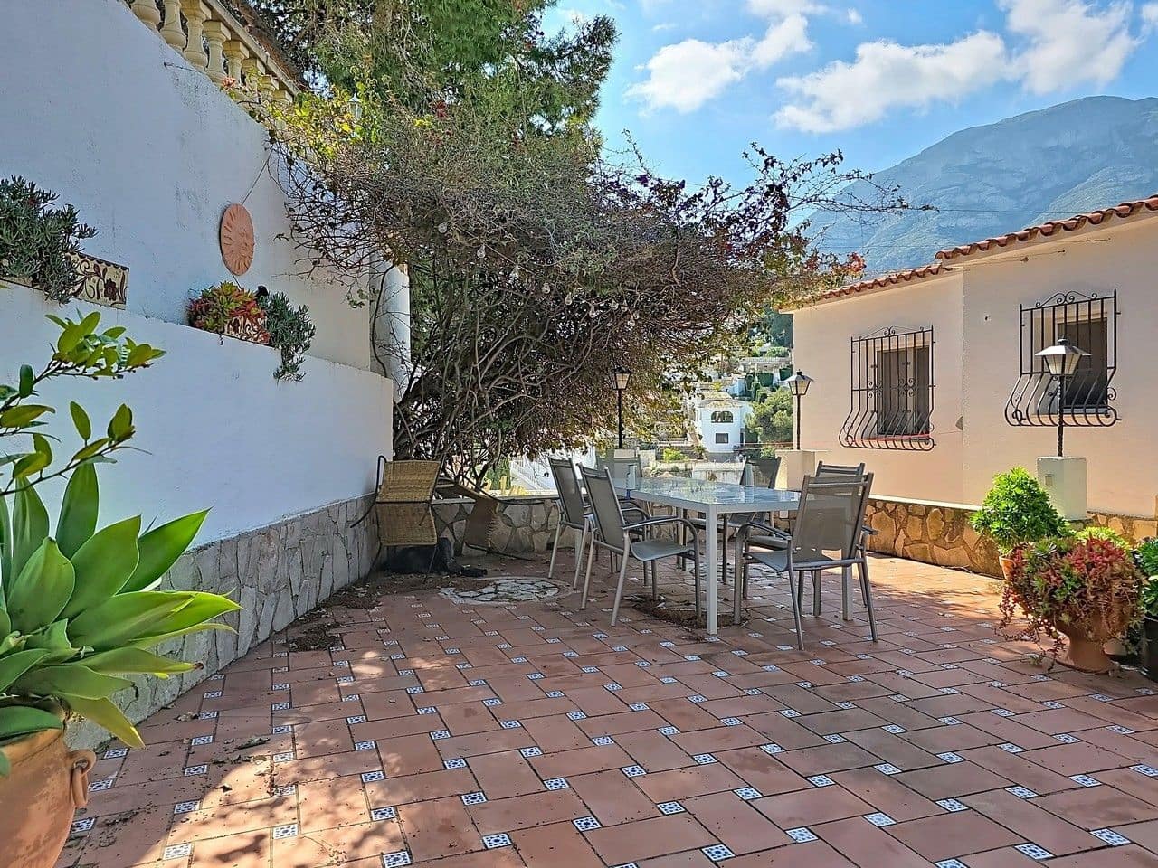 3 bedroom Villa for sale in Denia with pool garage - € 499,000 (Ref: 9713565)