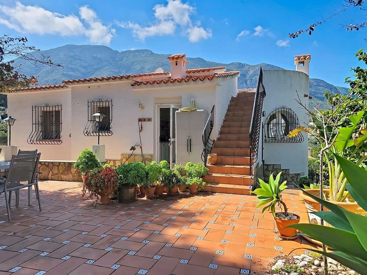3 bedroom Villa for sale in Denia with pool garage - € 499,000 (Ref: 9713565)