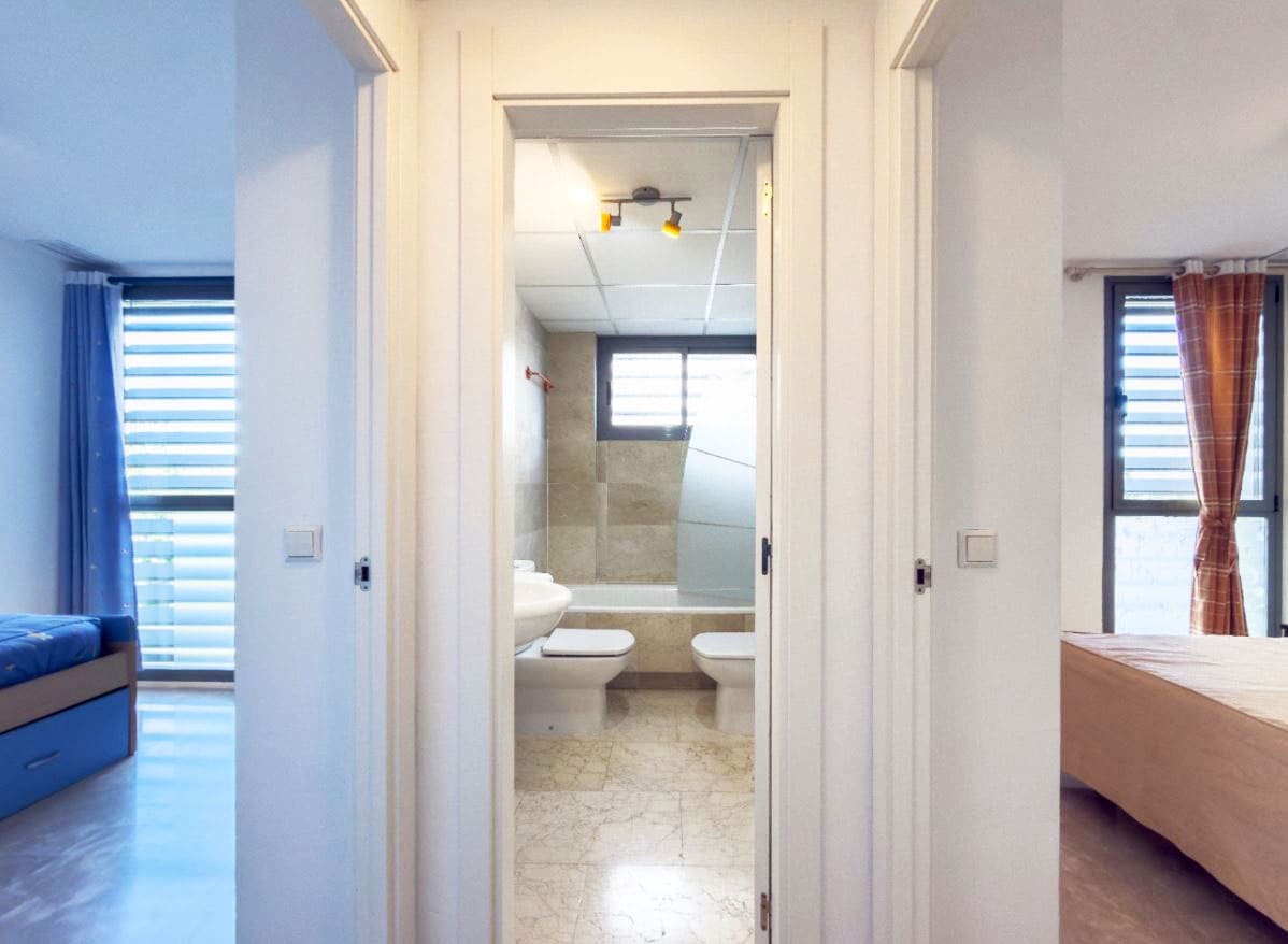 2 bedroom Apartment for sale in Denia with pool garage - € 230,000 (Ref: 9789462)