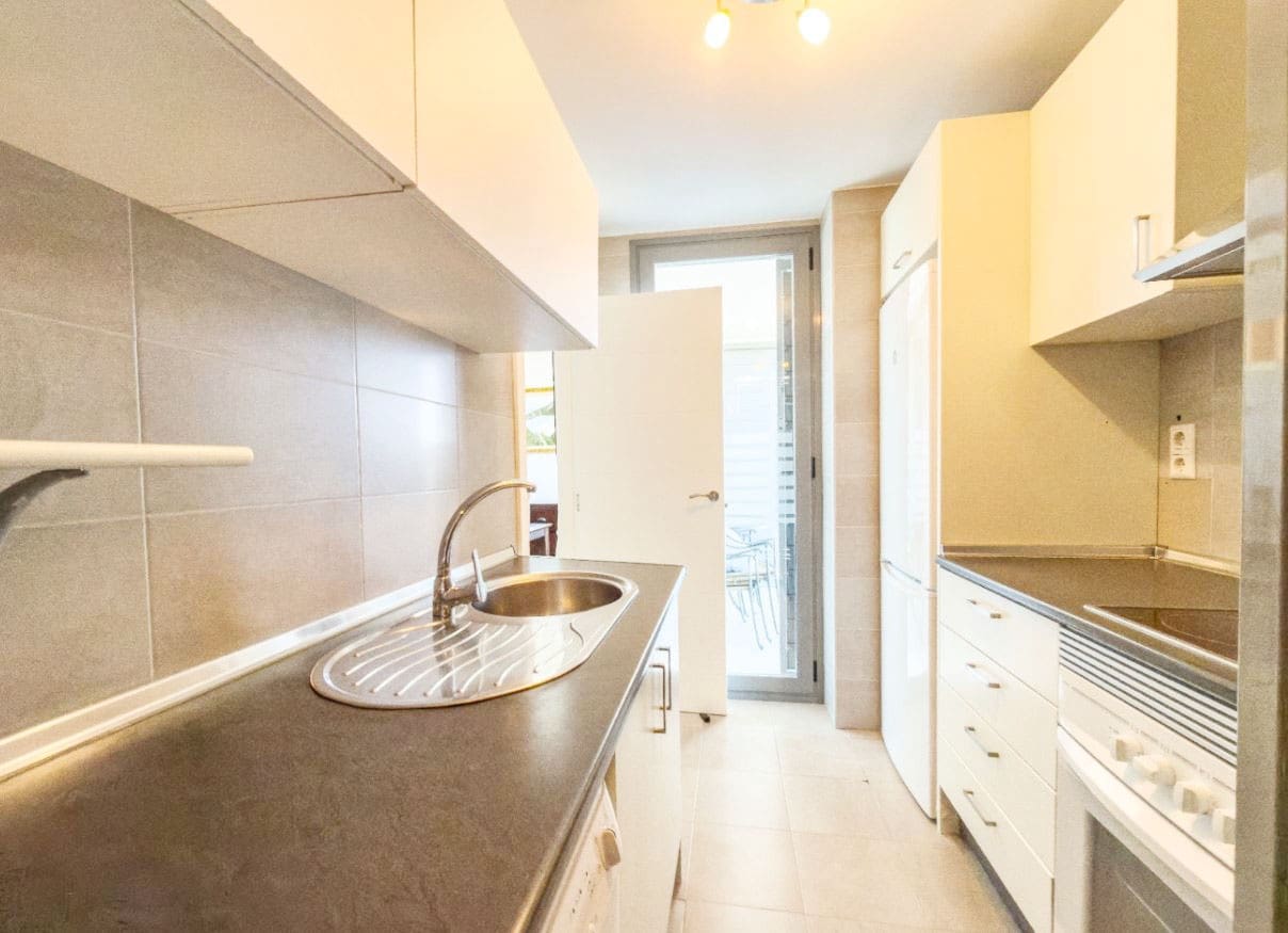 2 bedroom Apartment for sale in Denia with pool garage - € 230,000 (Ref: 9789462)