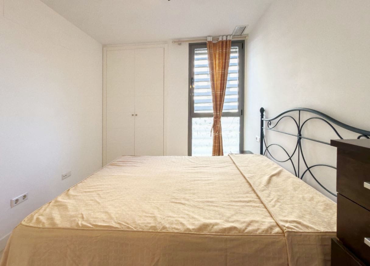 2 bedroom Apartment for sale in Denia with pool garage - € 230,000 (Ref: 9789462)