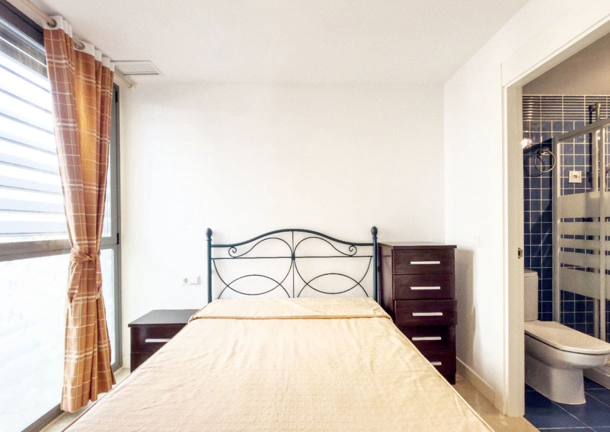 2 bedroom Apartment for sale in Denia with pool garage - € 230,000 (Ref: 9789462)