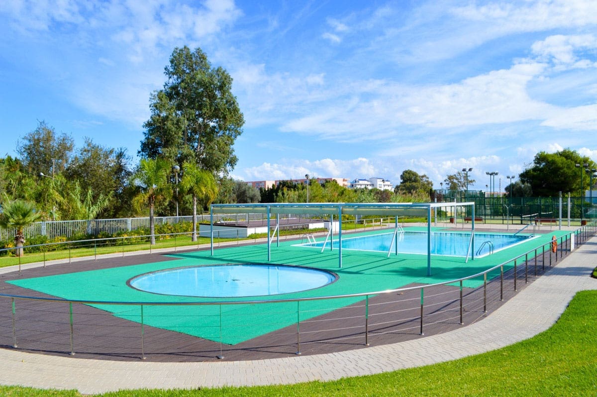 2 bedroom Apartment for sale in Denia with pool garage - € 230,000 (Ref: 9789462)