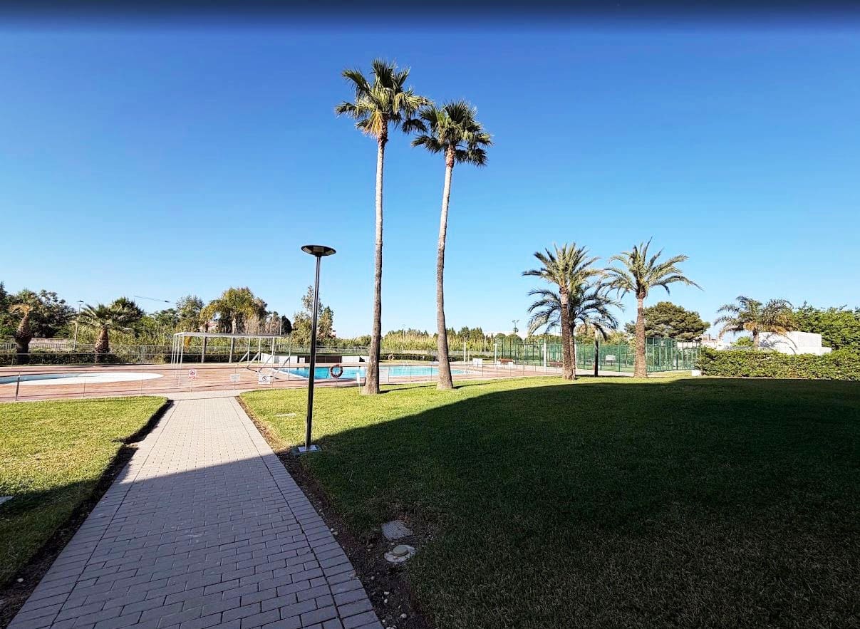 2 Zimmer Apartment zu verkaufen in Denia mit Pool Garage - 230.000 € (Ref: 9789462)