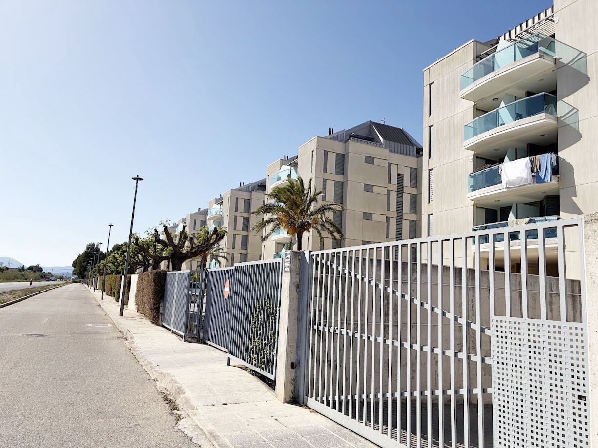 2 Zimmer Apartment zu verkaufen in Denia mit Pool Garage - 230.000 € (Ref: 9789462)