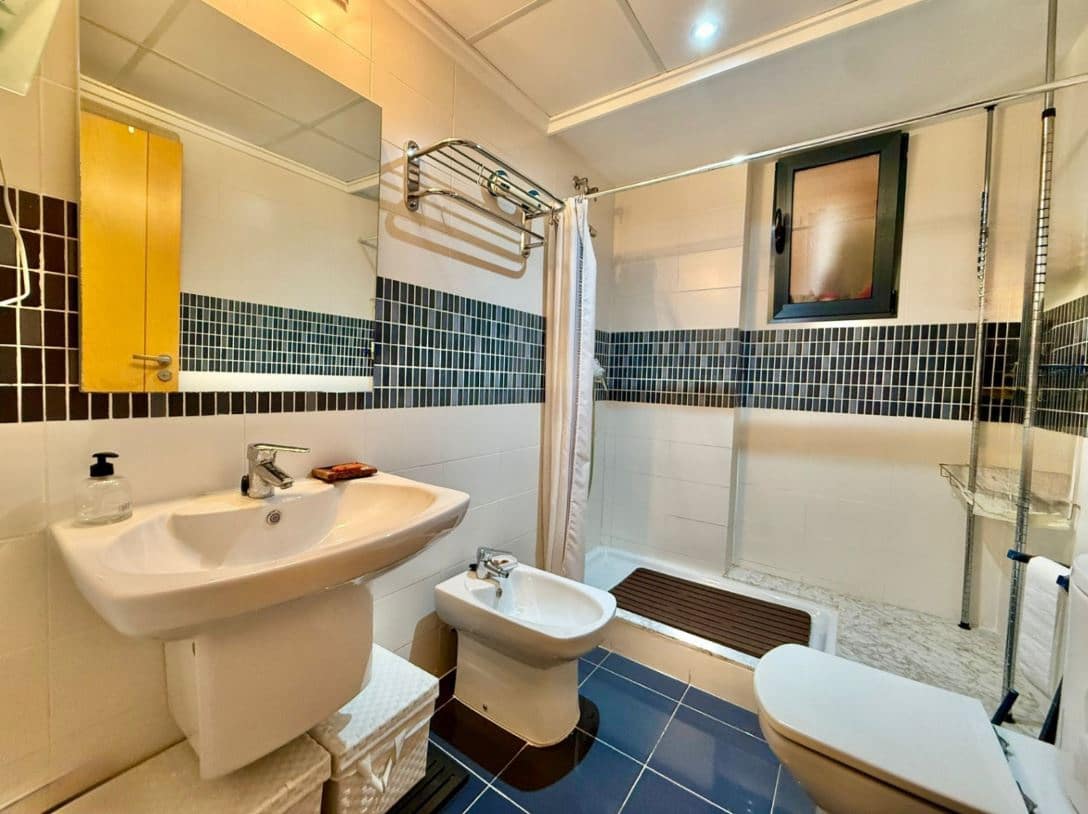 3 bedroom Apartment for sale in Denia with pool garage - € 399,000 (Ref: 9789463)