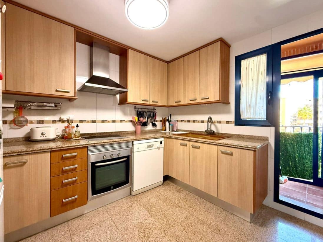 3 bedroom Apartment for sale in Denia with pool garage - € 399,000 (Ref: 9789463)