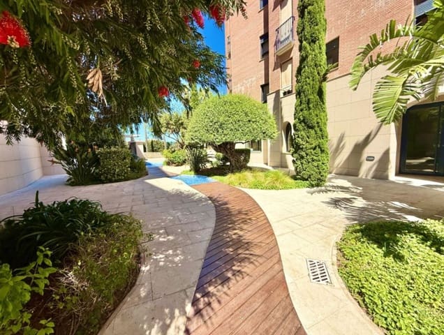 3 sovrum Lägenhet till salu i Centro Urbano, Dénia med pool garage - 399 000 € (Ref: 9789463)