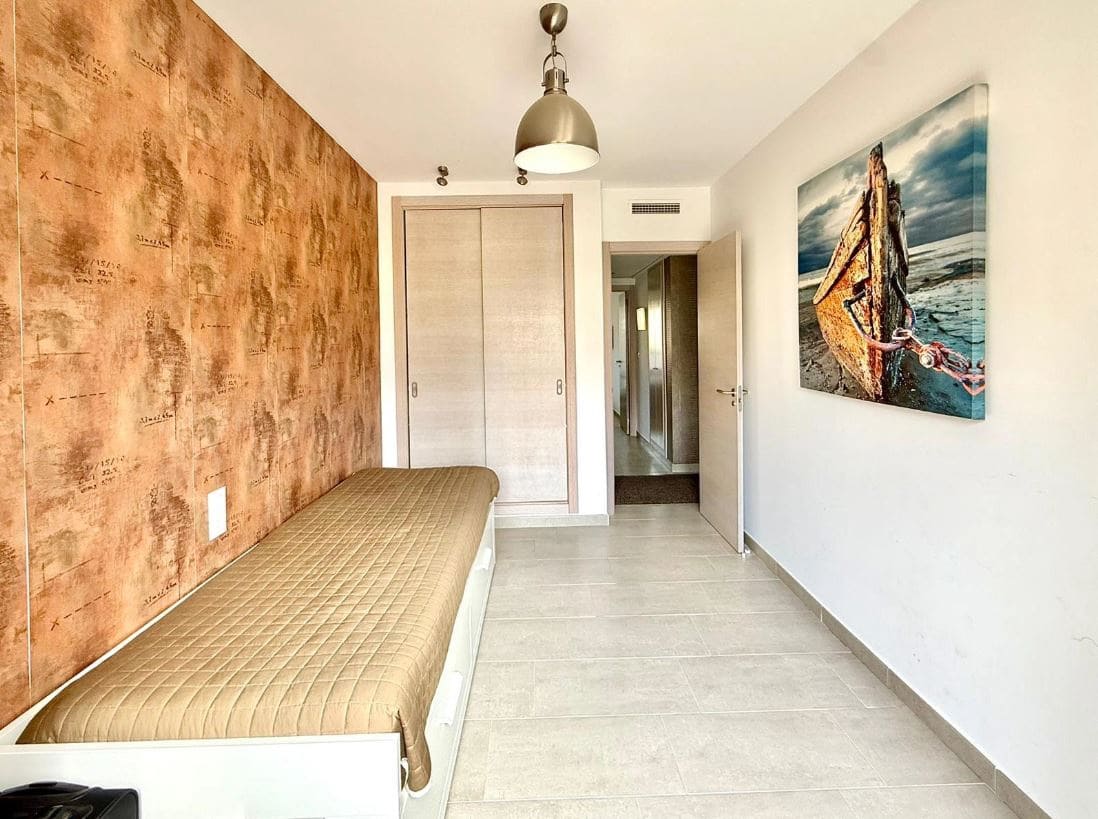 2 makuuhuone Huoneisto myytävänä paikassa Denia mukana uima-altaan 
autotalli - 350 000 € (Ref: 9805790)