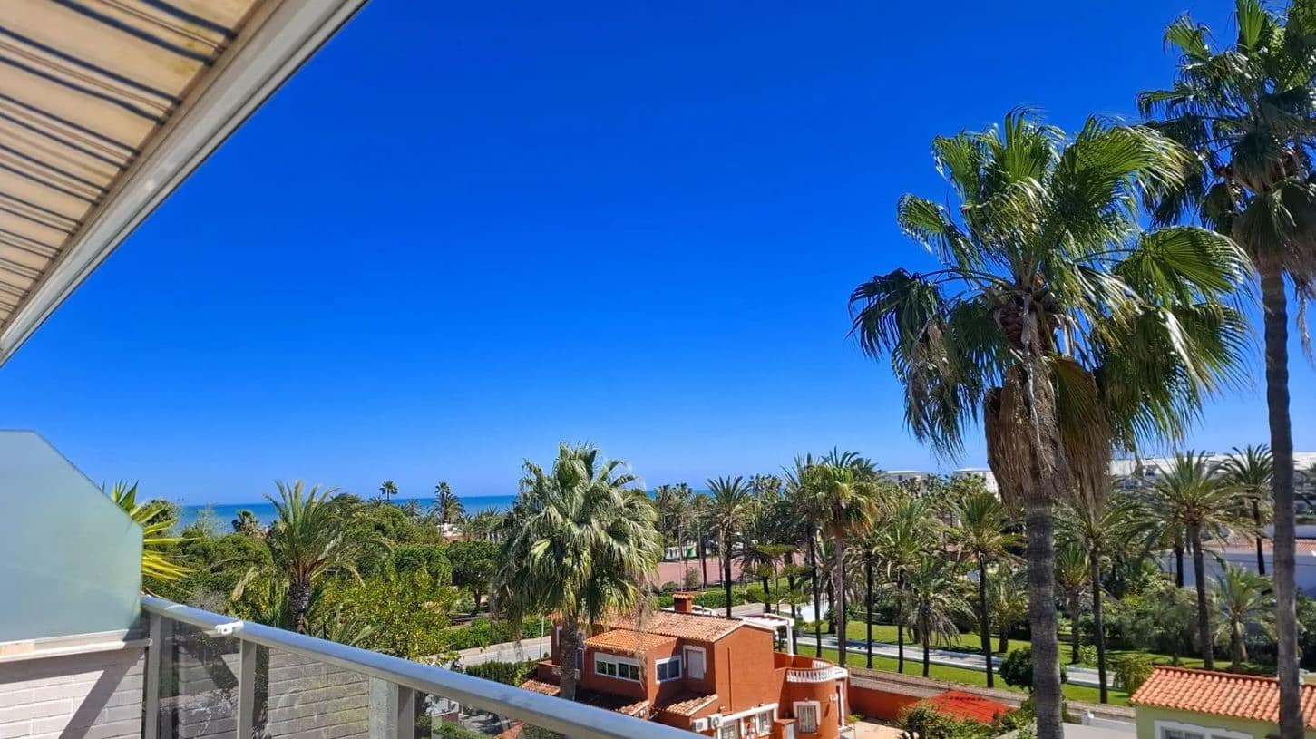 3 bedroom Apartment for sale in Denia with pool garage - € 510,000 (Ref: 9849938)