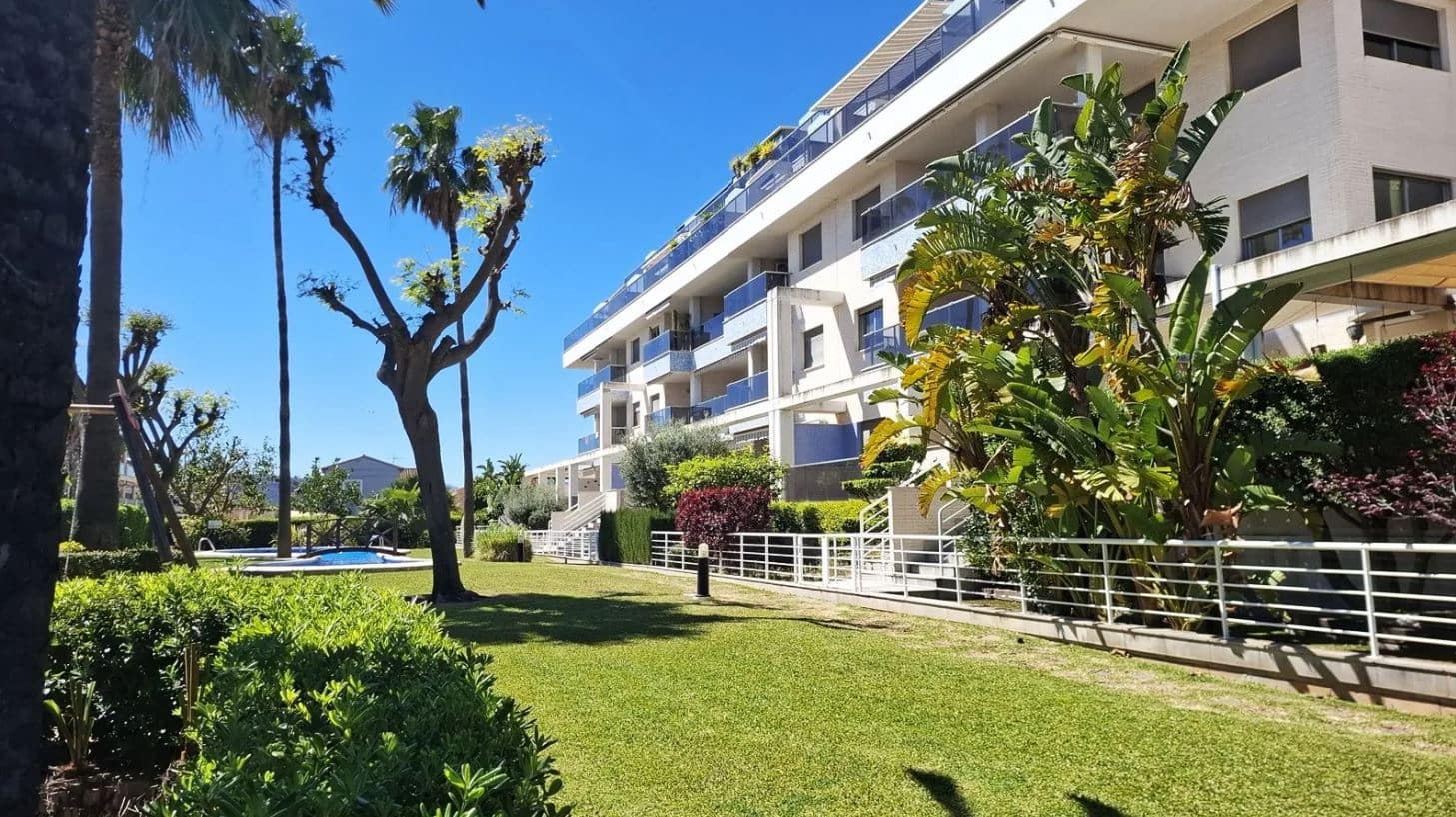 3 bedroom Apartment for sale in Denia with pool garage - € 510,000 (Ref: 9849938)